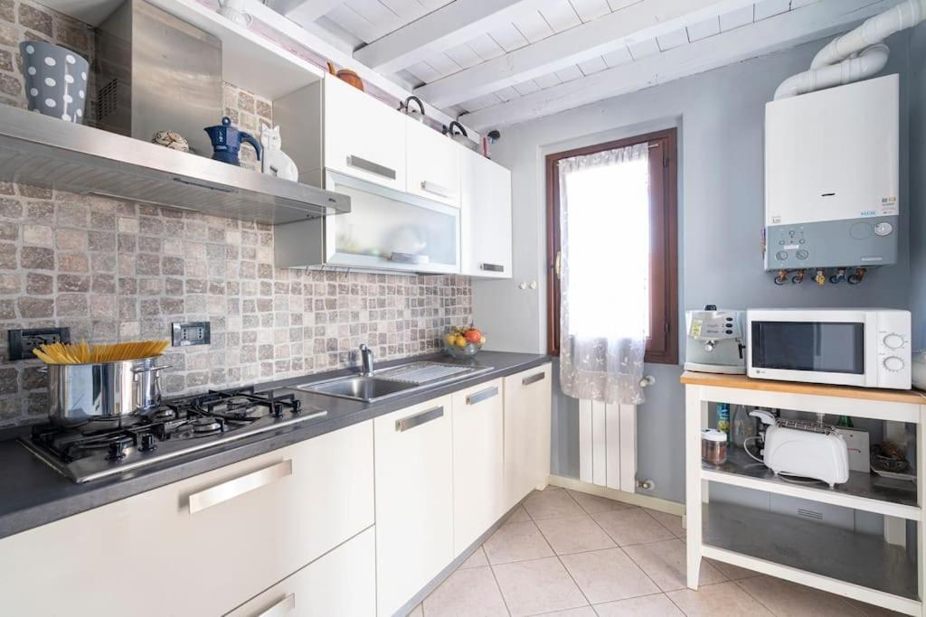 Casa Brilde, Appartamento Con Piscina Saló Exterior foto